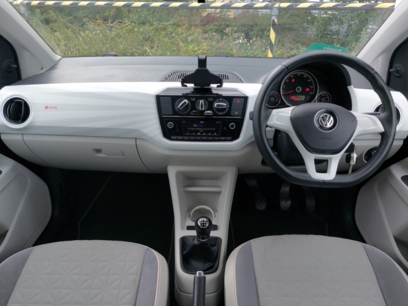 Volkswagen Up 1.0 90Ps Up Beats Black #3