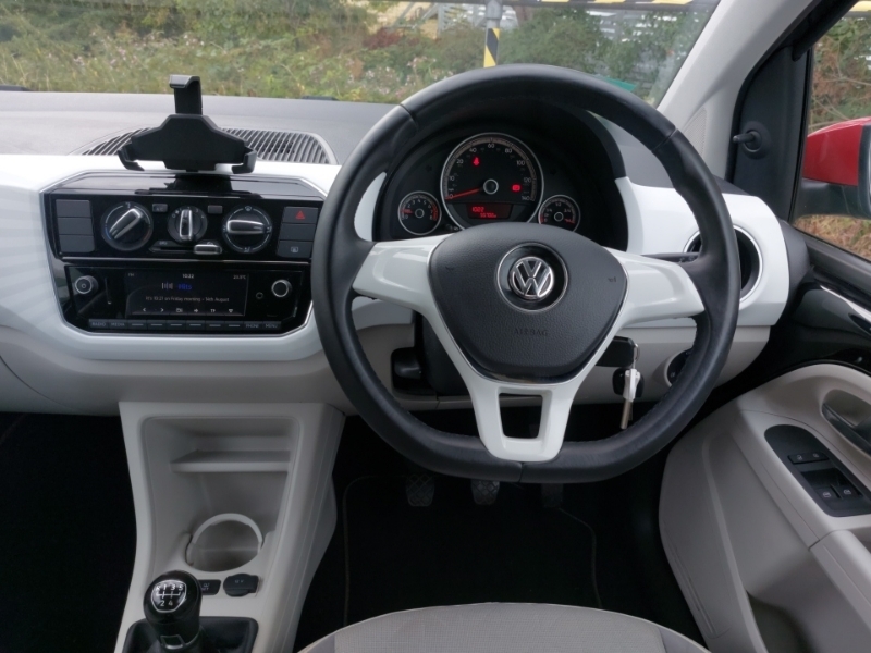 Volkswagen Up 1.0 High Up Euro 6 Yellow #8