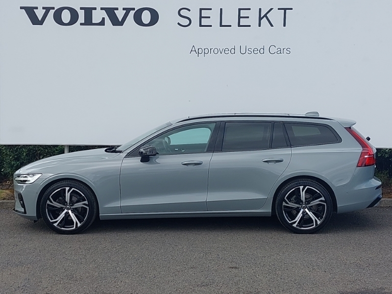 Volvo V60 2.0 B4p Ultra Dark Grey #4