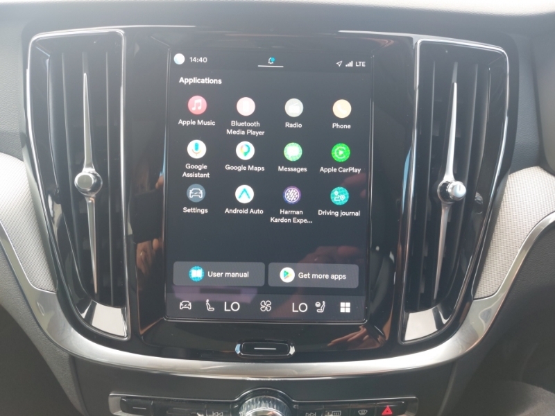 Volvo V60 B4 P Ultra Dark Sunroof, Harmankardon Sound, 3 Black #15