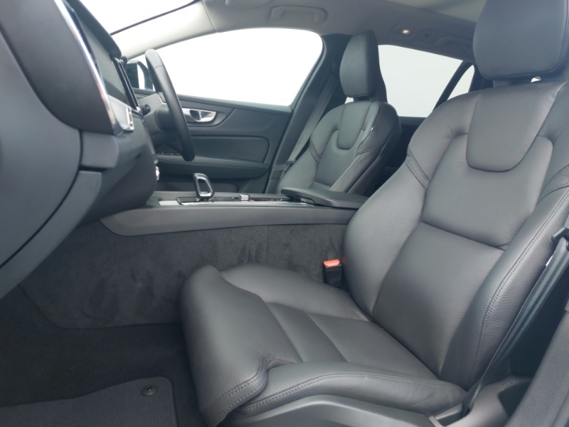 Volvo V60 2.0 B4p Ultra Dark Grey #5