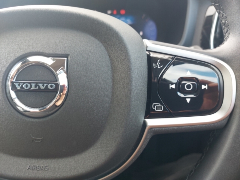 Volvo V60 B4 P Ultra Dark Sunroof, Harmankardon Sound, 3 Black #13