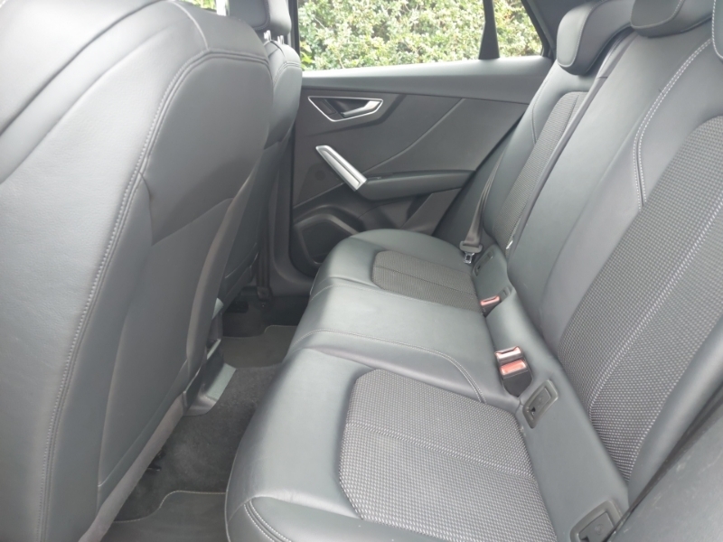 Audi Q2 35 Tfsi S Line Black #6