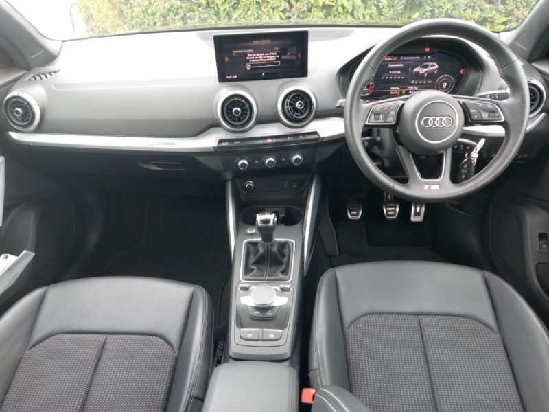 Audi Q2 35 Tfsi S Line Black #3
