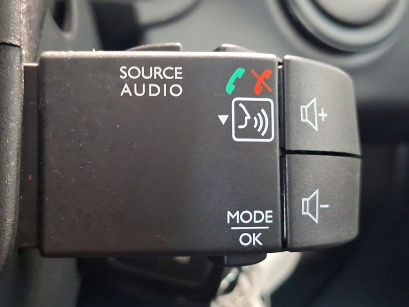 Dacia Sandero 0.9 Tce Comfort Euro 6 S S 7 382 Car Details  #15