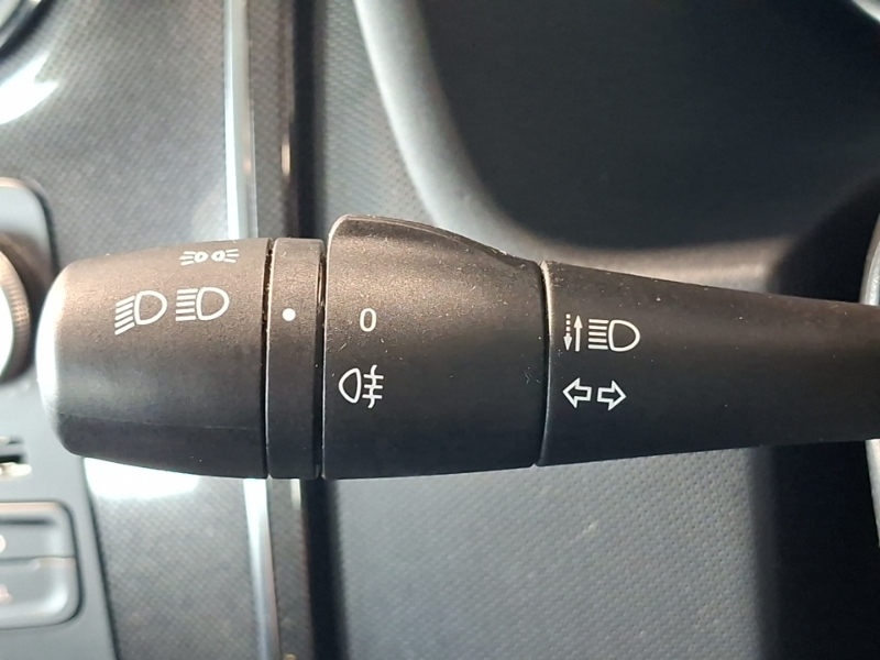 Dacia Sandero 0.9 Tce Comfort Euro 6 S S 7 382 Car Details  #12