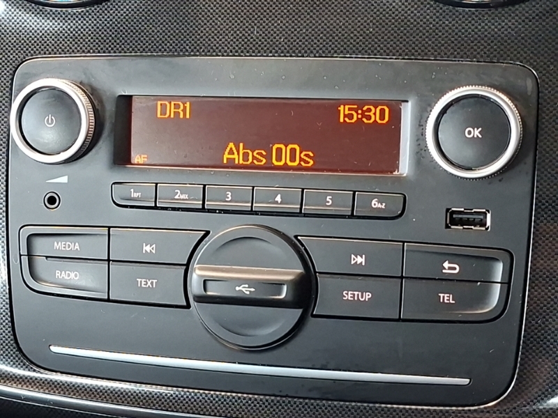 Dacia Sandero 0.9 Tce Comfort Euro 6 S S 7 382 Car Details  #11