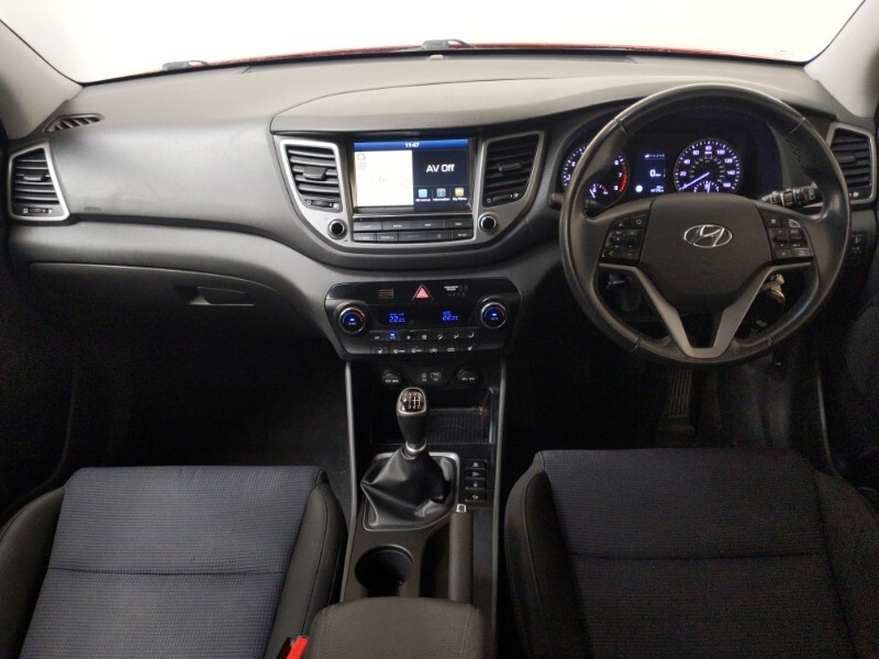 Hyundai Tucson 1.6 Gdi Blue Drive Se Nav 2Wd Red #3