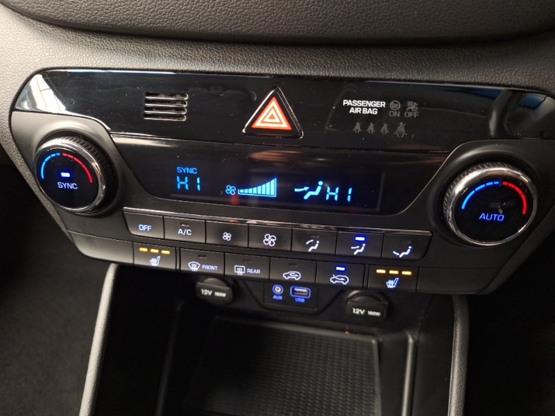 Hyundai Tucson Suv 1.6 Gdi Blue Drive Se Euro 6 Ss 20176 Silver #15