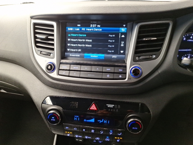 Hyundai Tucson Suv 1.6 Gdi Blue Drive Se Euro 6 Ss 20176 Silver #11