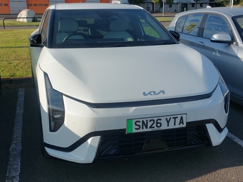 Kia EV4 150Kw Gt-line 81Kwh White