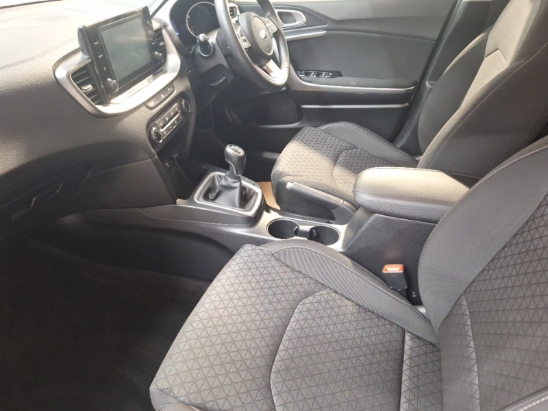 Kia Xceed 1.6 Crdi Isg 2 Red #5