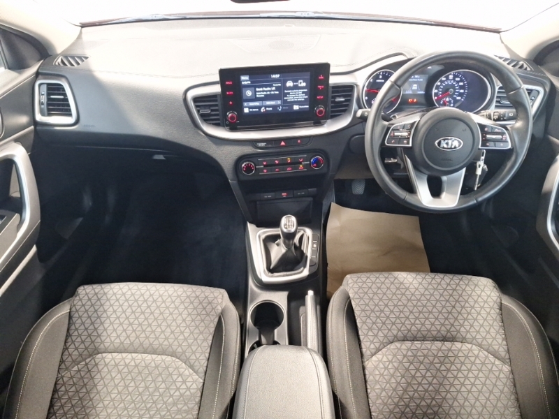 Kia Xceed 1.6 Crdi Isg 2 Red #3