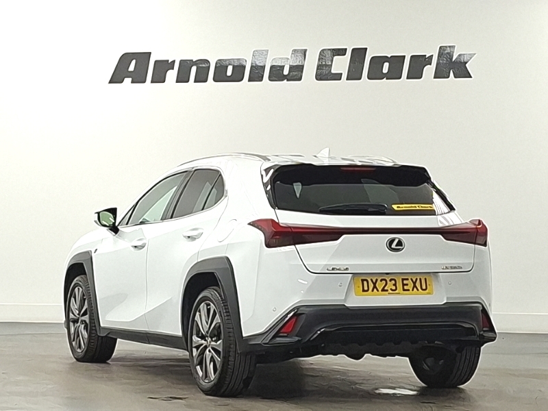 Lexus UX 250H 2.0 F-sport Design Cvt White #2