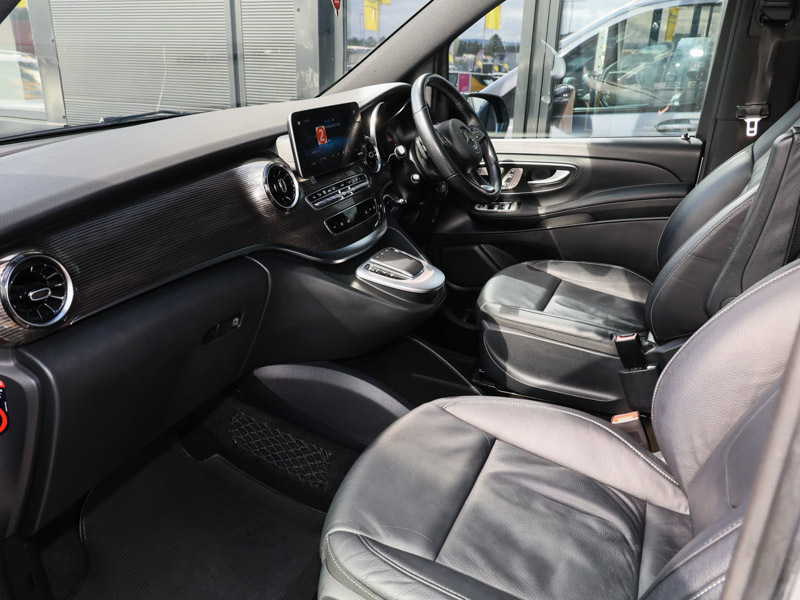 Mercedes-Benz EQV Eqv 300 150 Kw Sport Premium 90 Kwh Silver #5