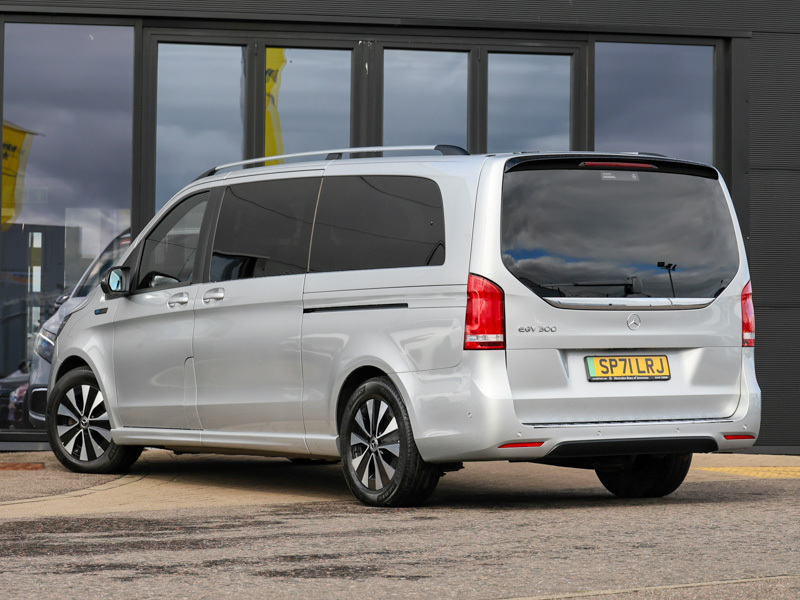 Mercedes-Benz EQV Eqv 300 150 Kw Sport Premium 90 Kwh Silver #2