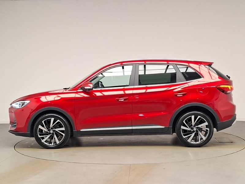 MG ZS 1.5 Hybrid Trophy Red #4