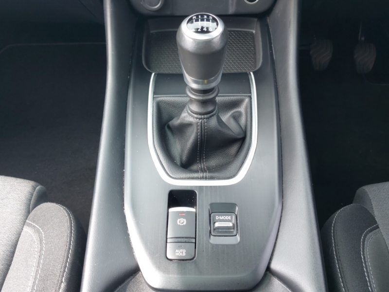 Nissan Qashqai 1.3 Dig-t Mh 158 N-connecta X-tronic With Sat Grey #17