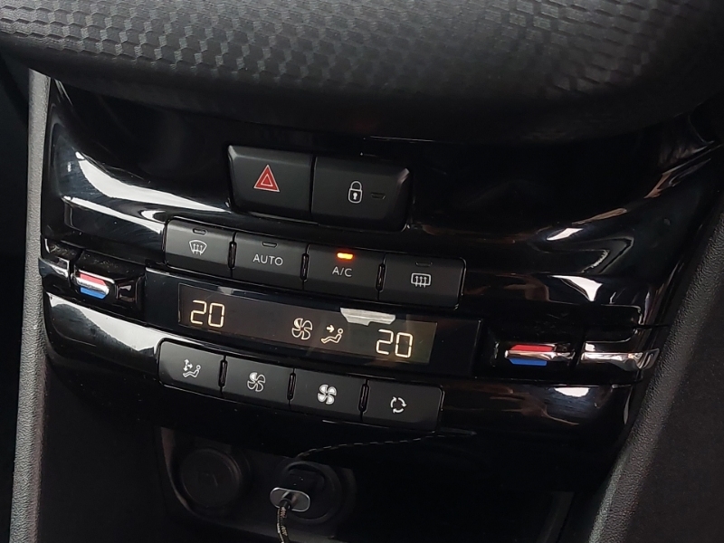 Peugeot 2008 1.2 Puretech Gpf Gt Line Suv Eur Black #14