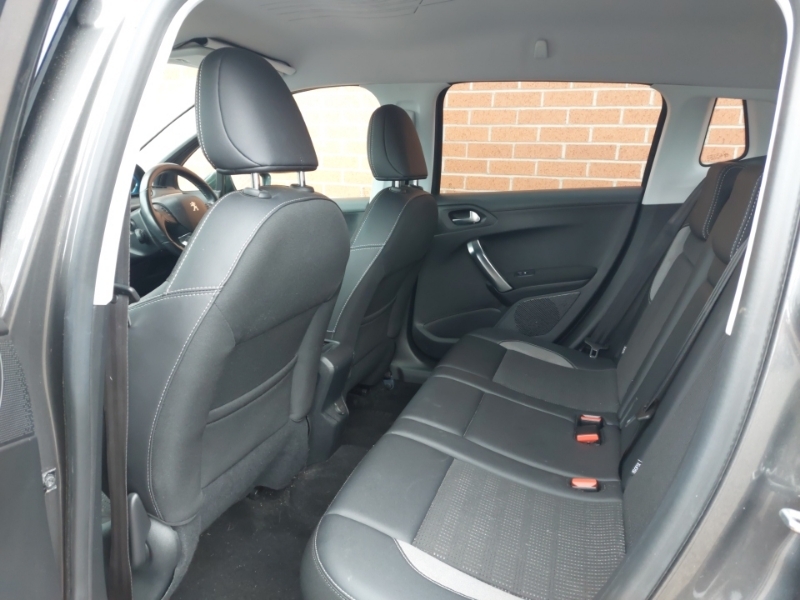 Peugeot 2008 1.5 Bluehdi 100 Allure 5 Speed Grey #6
