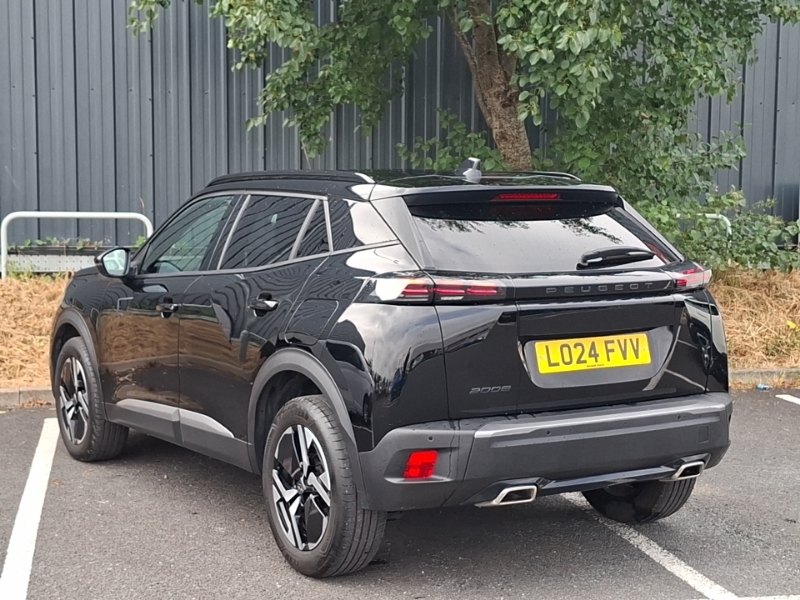Peugeot 2008 1.2 Puretech 130 Allure Black #2