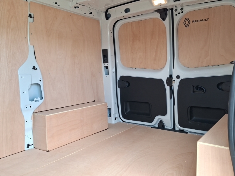 Renault Trafic Sl30 Blue Dci 130 Advance Safety Van White #6