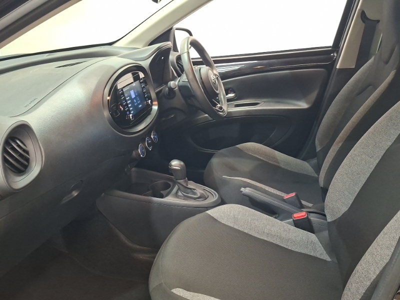 Toyota Aygo X 1.0 Vvt-i Pure Black #5