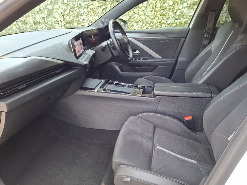 Vauxhall Astra 1.6 Plug-in Hybrid Gse White #5