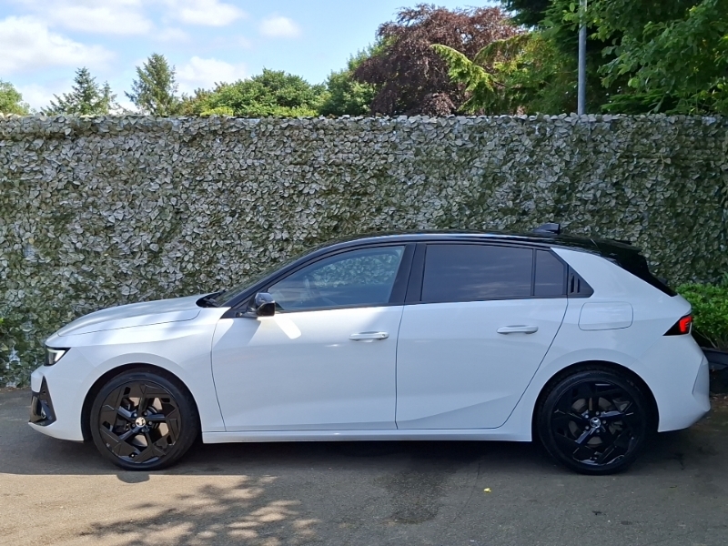 Vauxhall Astra 1.6 Plug-in Hybrid Gse White #4