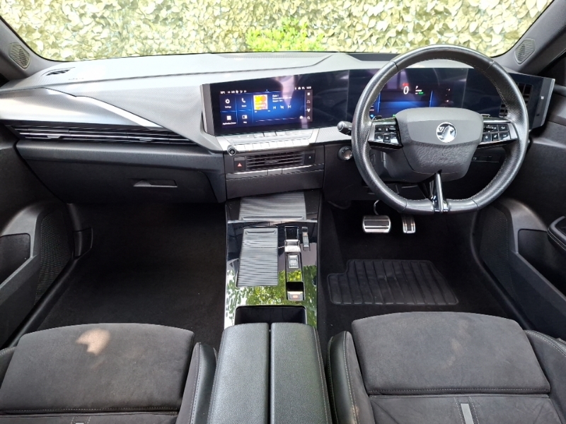 Vauxhall Astra 1.6 Plug-in Hybrid Gse White #3