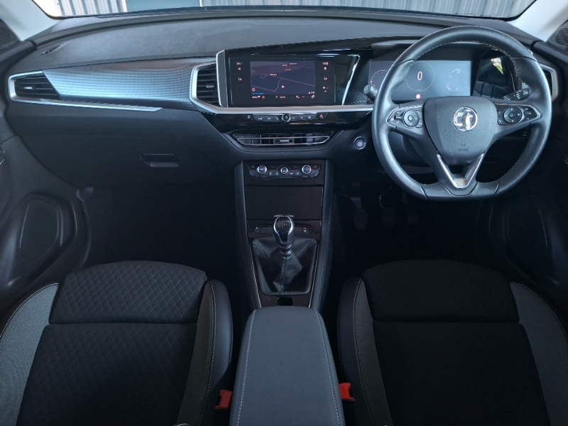 Vauxhall Grandland 1.2 Turbo Elite Black #3