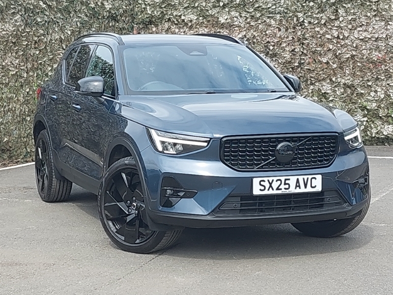 Volvo XC40 2.0 B3p Plus Black Edition Blue