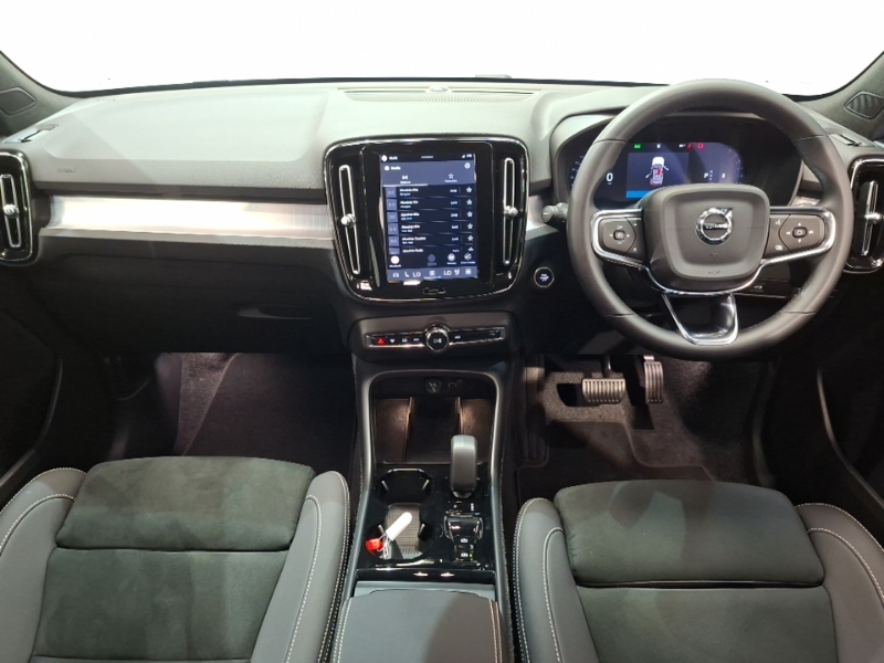 Volvo XC40 2.0 B3p Plus Black Edition Grey #3
