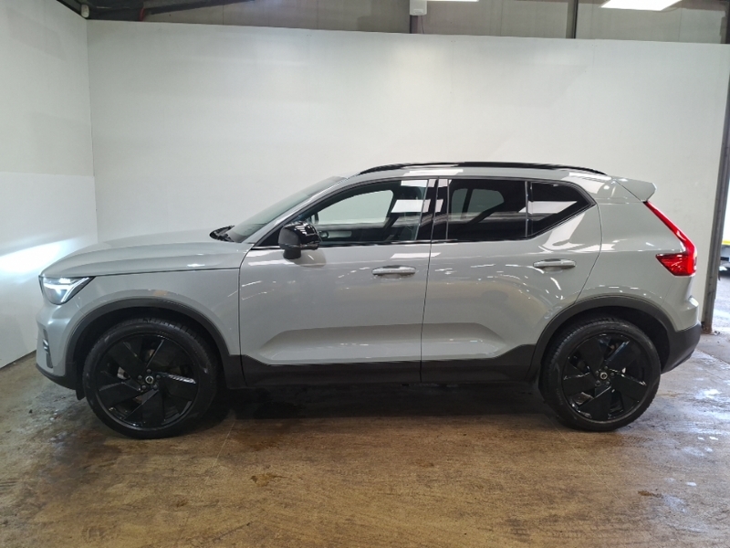 Volvo XC40 2.0 B3p Plus Black Edition Grey #4