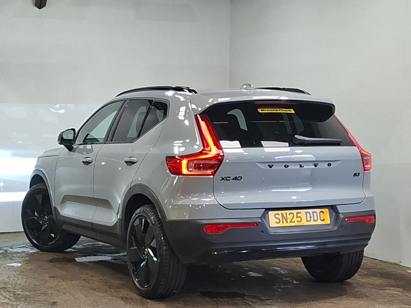 Volvo XC40 2.0 B3p Plus Black Edition Grey #2