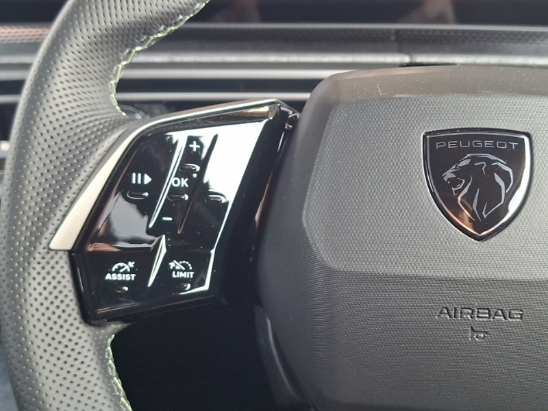 Peugeot 3008 157Kw Allure 73Kwh Grey #12