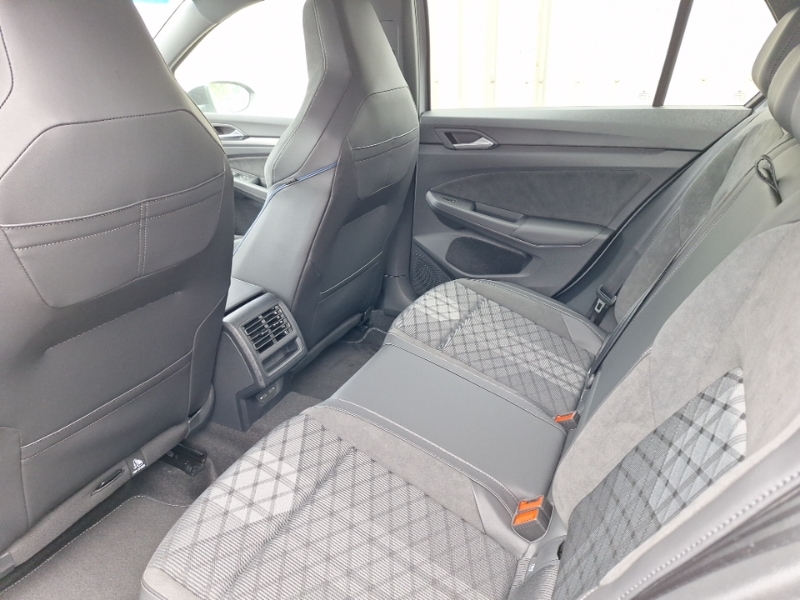 Volkswagen Golf 1.5 Tsi 150 Black Edition Grey #6