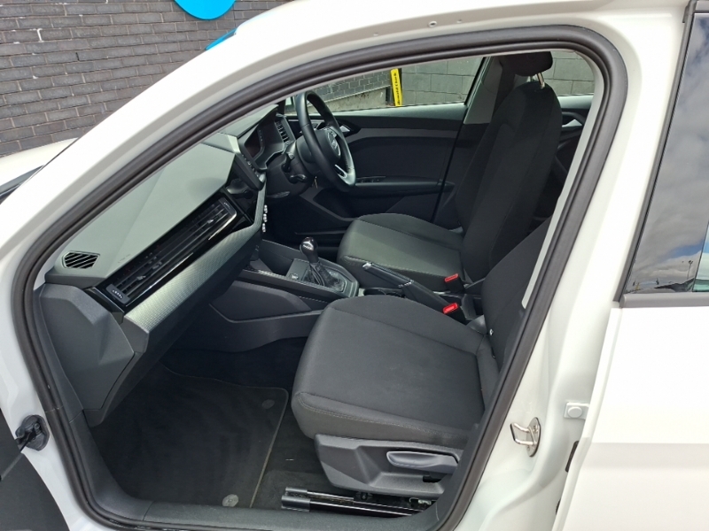 Audi A1 30 Tfsi 110 Technik S Tronic White #5