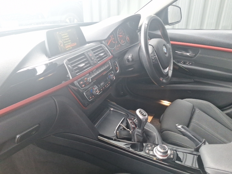 BMW 3 Series 318I Sport Black #5
