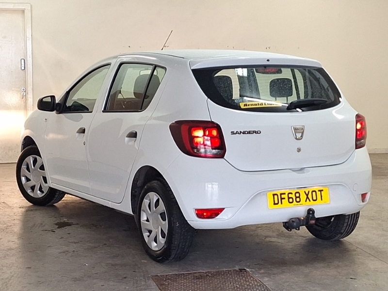Dacia Sandero 1.0 Sce Essential White #2