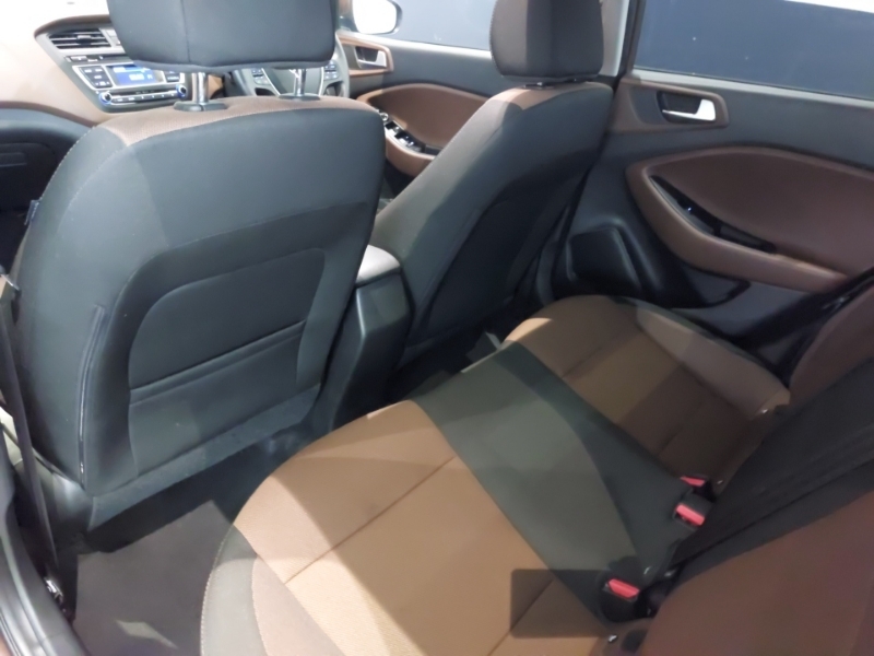 Hyundai I20 1.2 Premium Se Brown #6