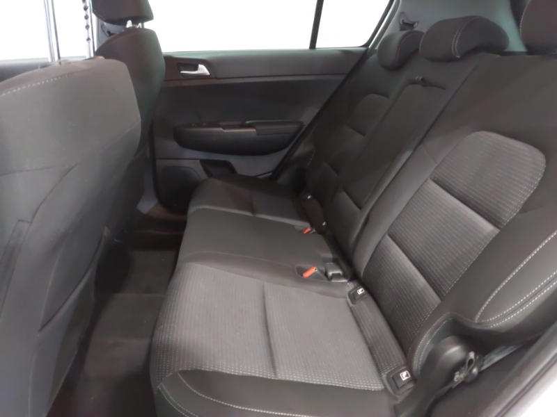 Kia Sportage 1.6 Crdi 48V Isg 2 Dct White #6