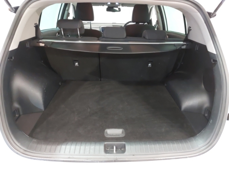 Kia Sportage Kia Sportage 1.6 Gdi 3 Suv Euro Silver #18