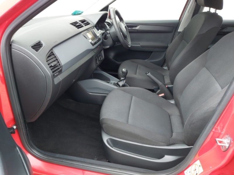 Skoda Fabia 1.0 Mpi S Red #5