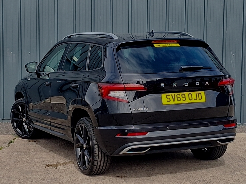 Skoda Karoq 1.5 Tsi Sport Line Black #2