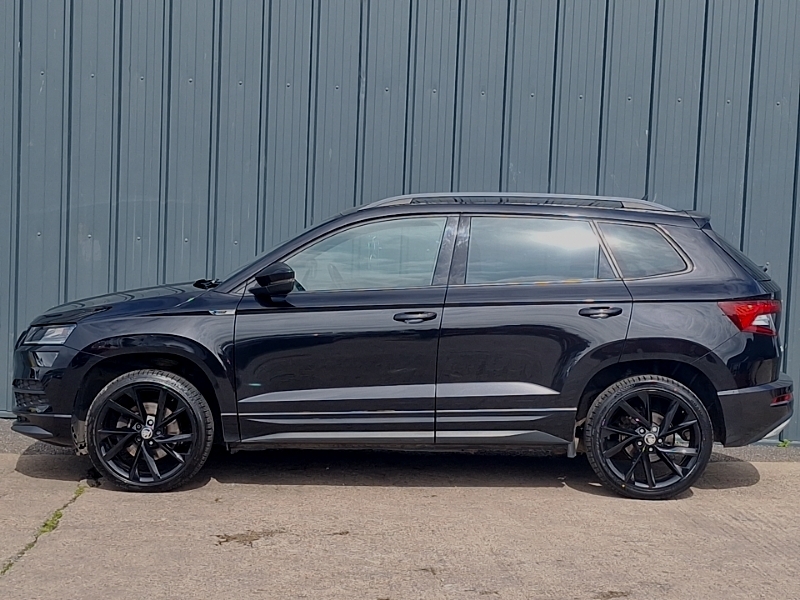 Skoda Karoq 1.5 Tsi Sport Line Black #4