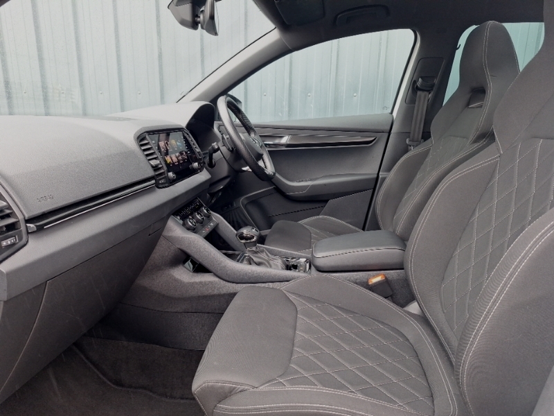 Skoda Karoq 1.5 Tsi Sportline Dsg White #5
