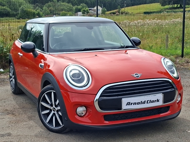 Mini Hatch 1.5 Cooper II Orange