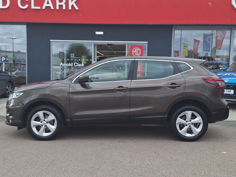 Nissan Qashqai 1.5 Dci 115 Acenta Premium Brown #4