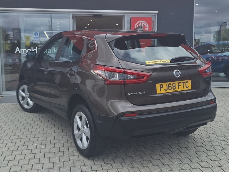 Nissan Qashqai 1.5 Dci 115 Acenta Premium Brown #2